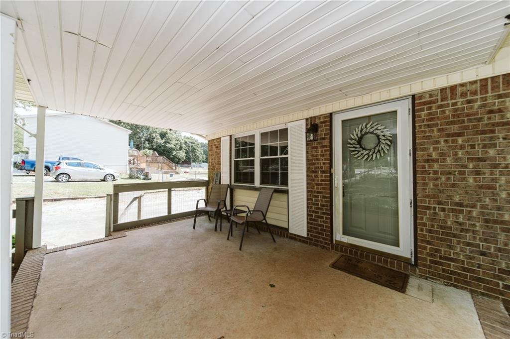 1702 William Fowler Road King, NC 27021 - Photo 7 of 27