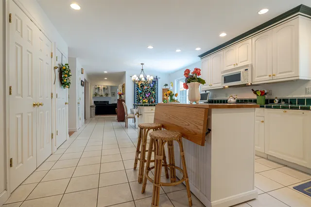 $799,900 | 1 Appaloosa Run, Concord, NH 03301