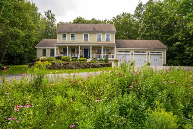 $799,900 | 1 Appaloosa Run, Concord, NH 03301