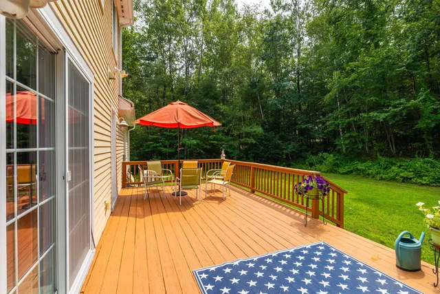 $799,900 | 1 Appaloosa Run, Concord, NH 03301