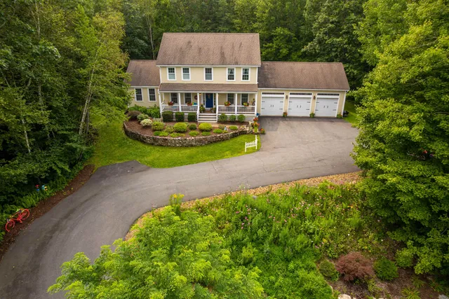 $799,900 | 1 Appaloosa Run, Concord, NH 03301