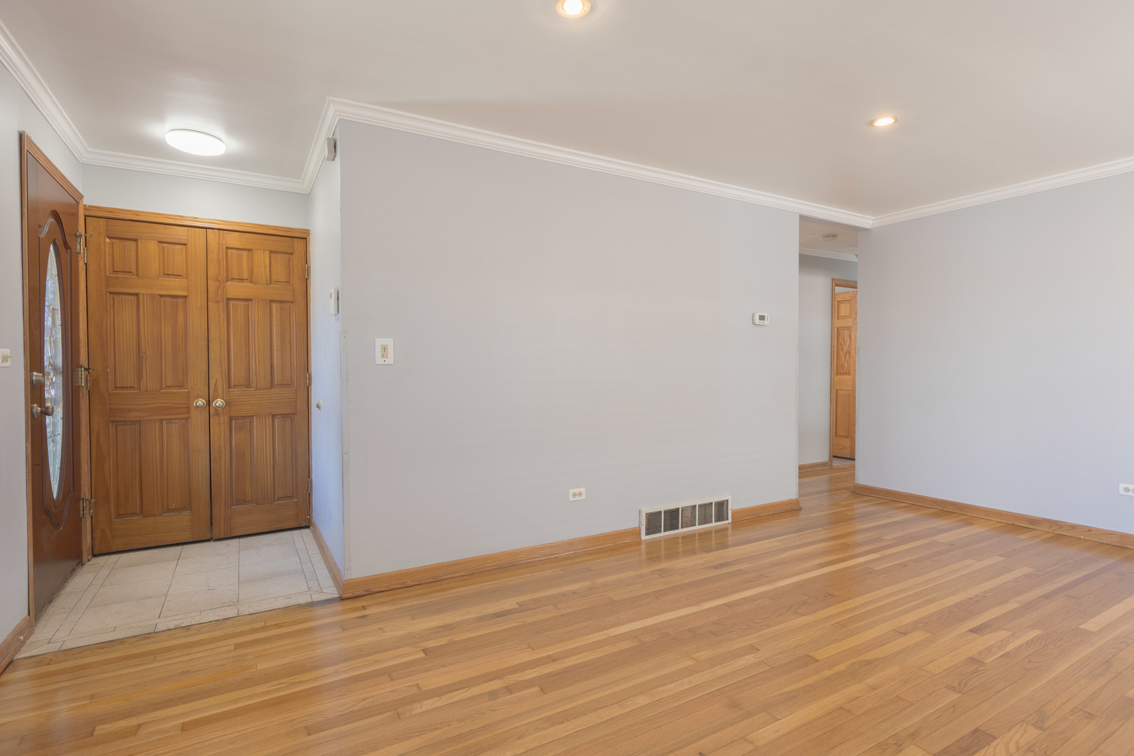 8906 South Halsted Street Chicago, IL 60620 - Photo 4 of 15