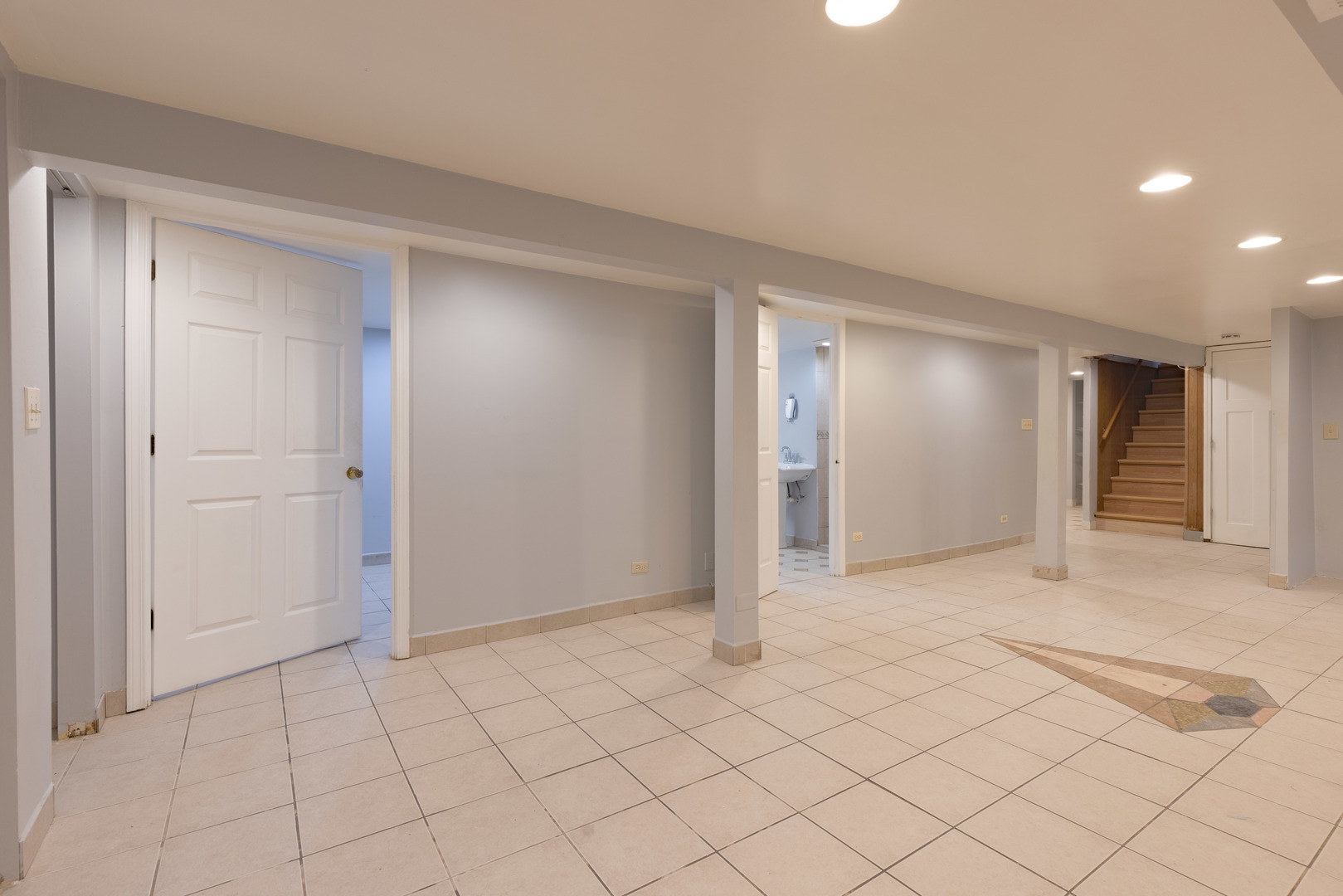 8906 South Halsted Street Chicago, IL 60620 - Photo 8 of 15