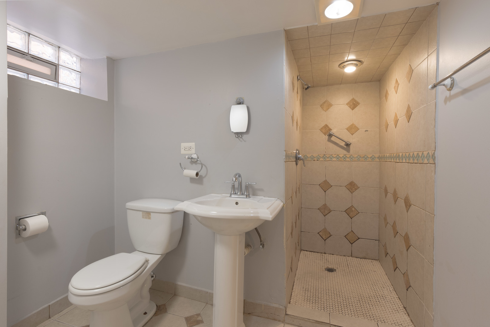 8906 South Halsted Street Chicago, IL 60620 - Photo 9 of 15
