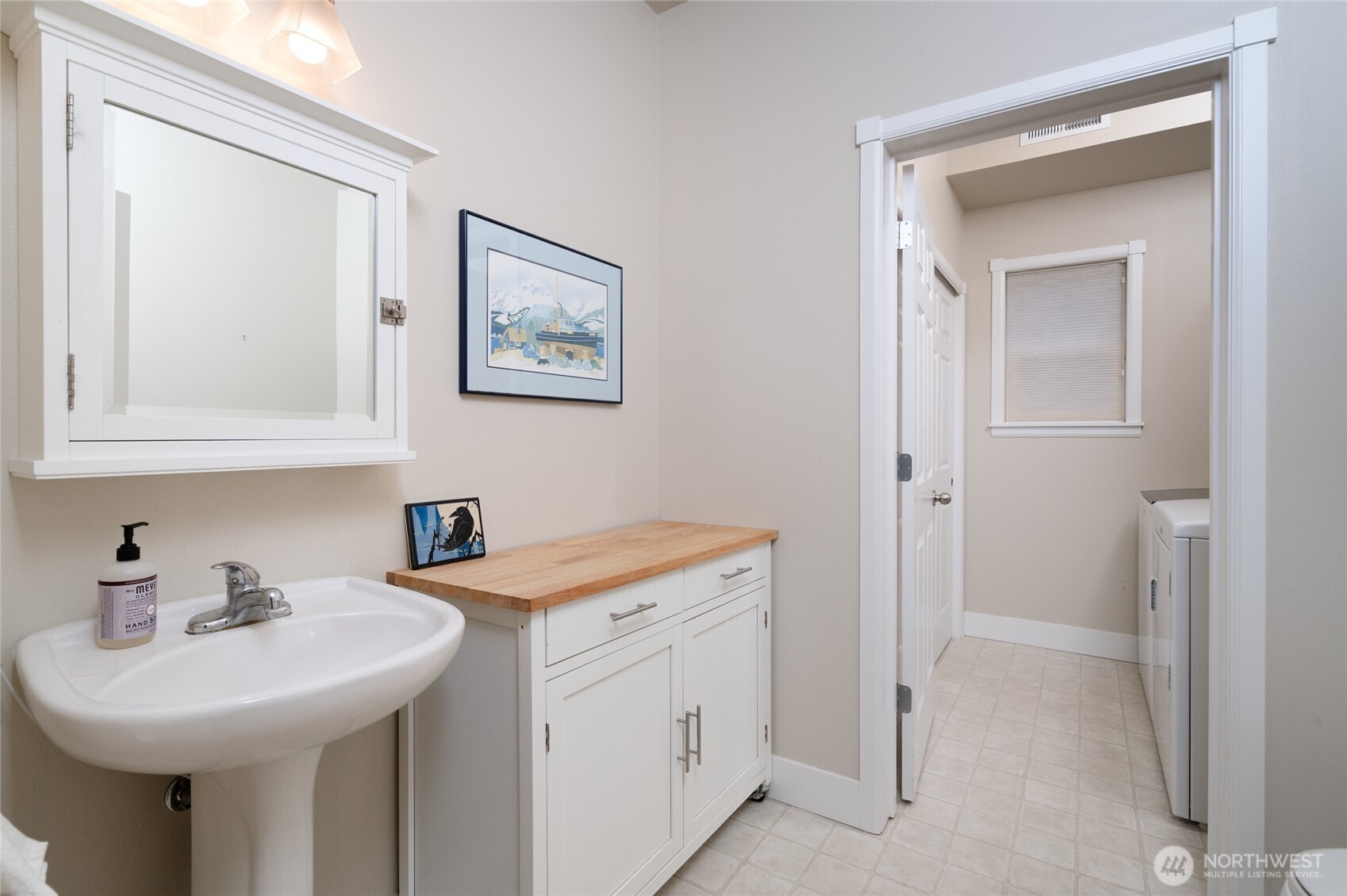 1418 6th Street Anacortes, WA 98221 - Photo 24 of 37