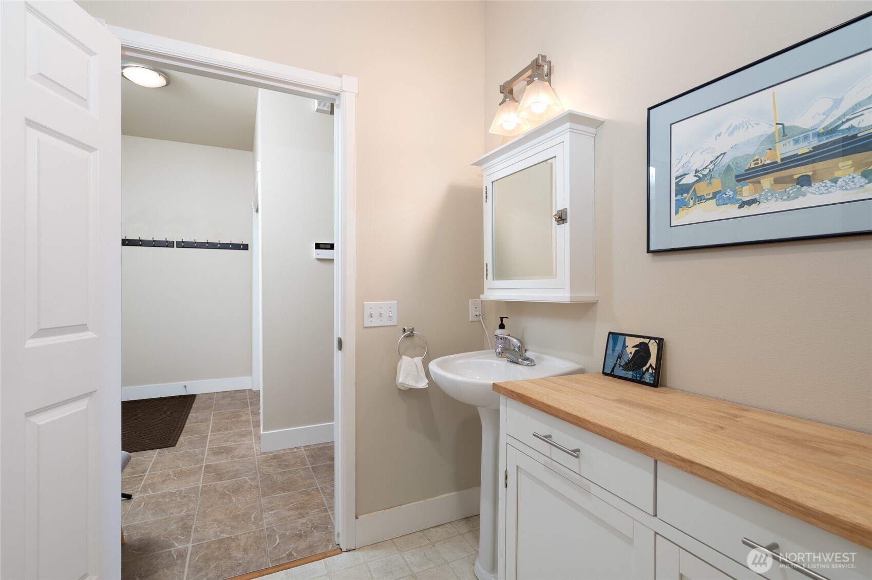 1418 6th Street Anacortes, WA 98221 - Photo 25 of 37