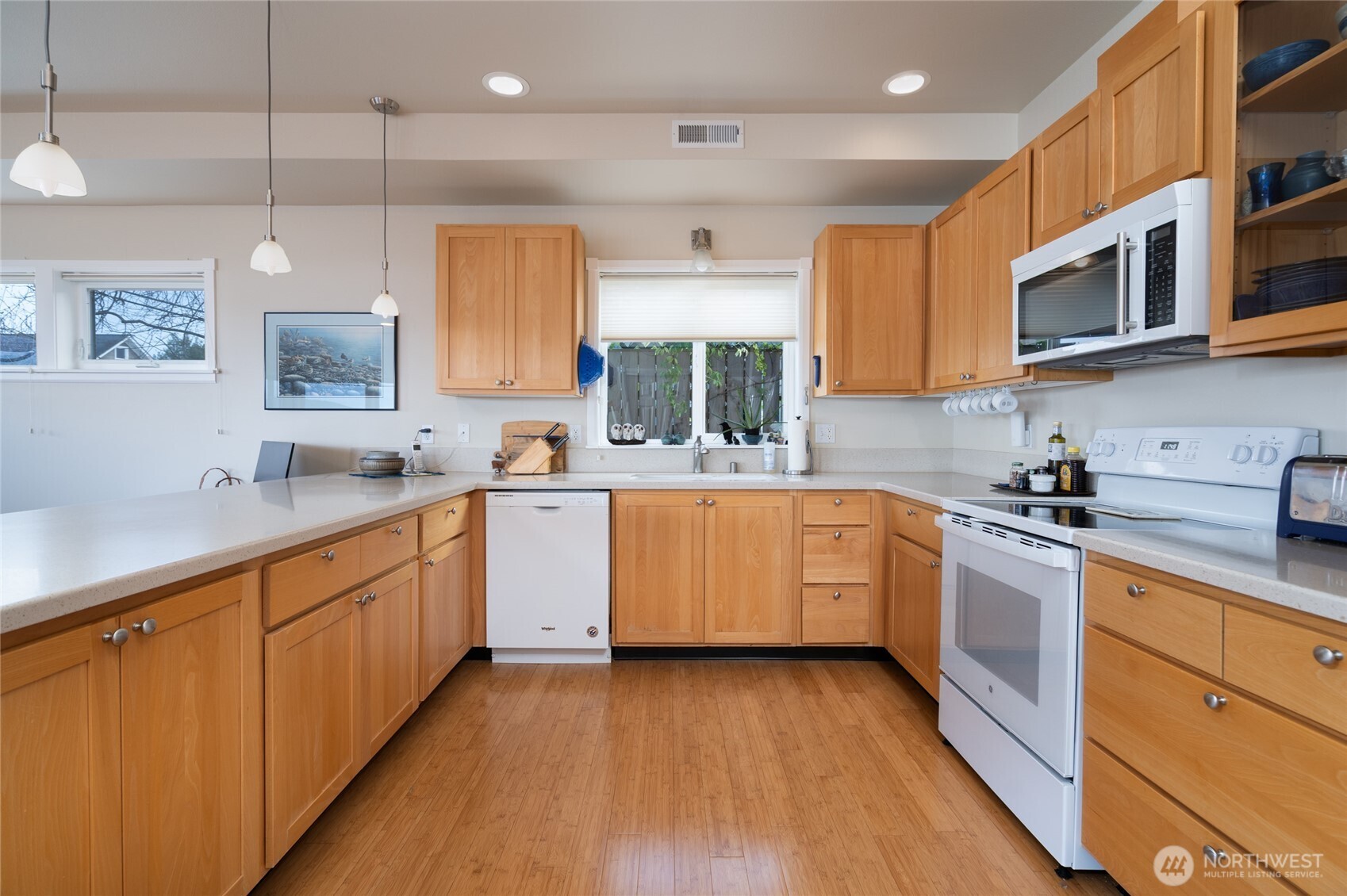 1418 6th Street Anacortes, WA 98221 - Photo 10 of 37