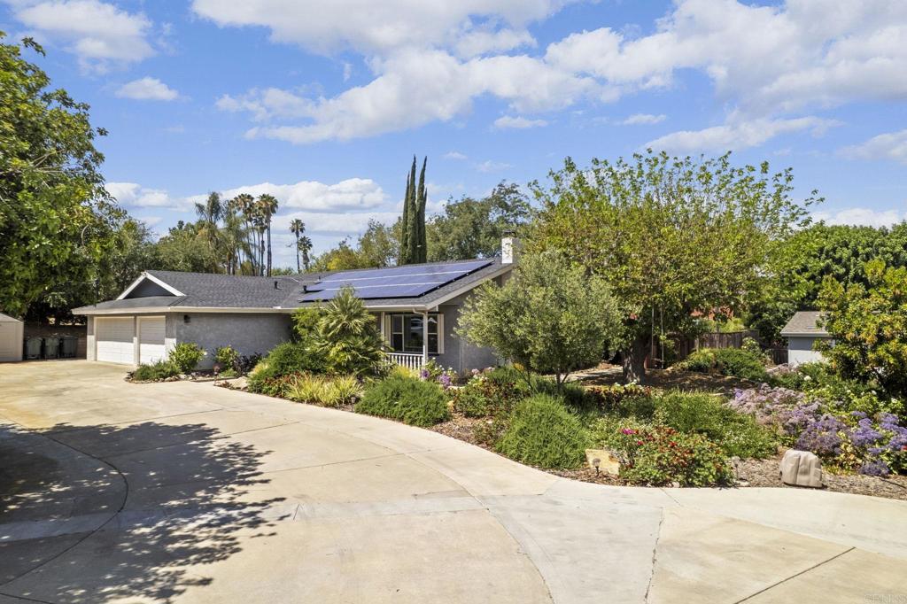 1973 Felicita Road Escondido, CA 92025 - Photo 3 of 60