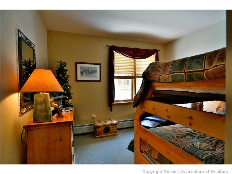 195 River Run Road, Unit 8043 Keystone, CO 80435 - Photo 11 of 25 a room with furniture and a window