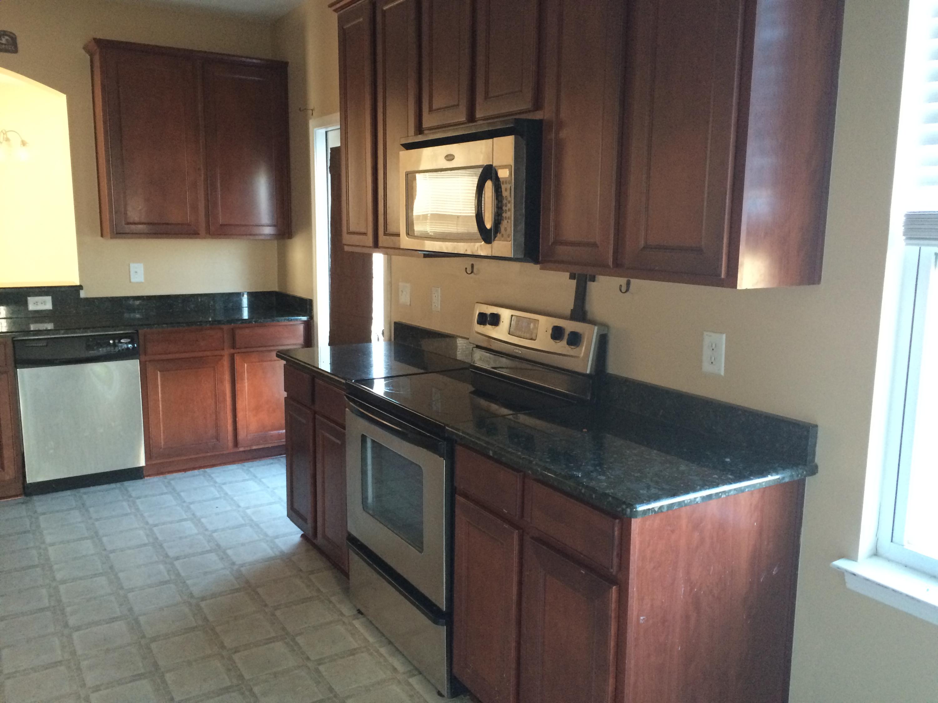253 Meadow Wood Road Summerville, SC 29486 - Photo 8 of 21 IMG_3348