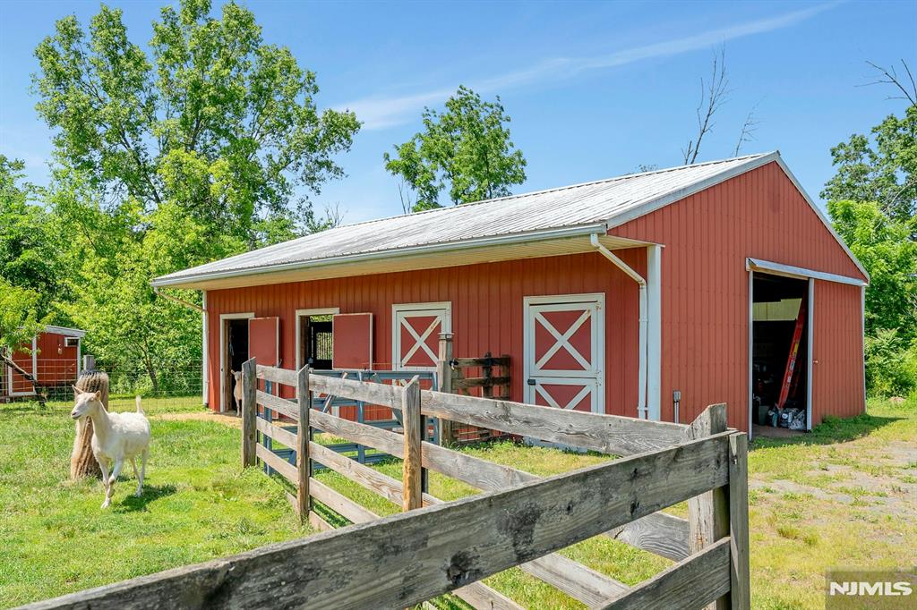 104 Steinmetz Road Hillsborough, NJ 08844 - Photo 38 of 50
