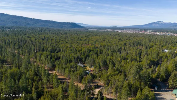 $774,900 | 8507 East Son Shine Way, Athol, ID 83801