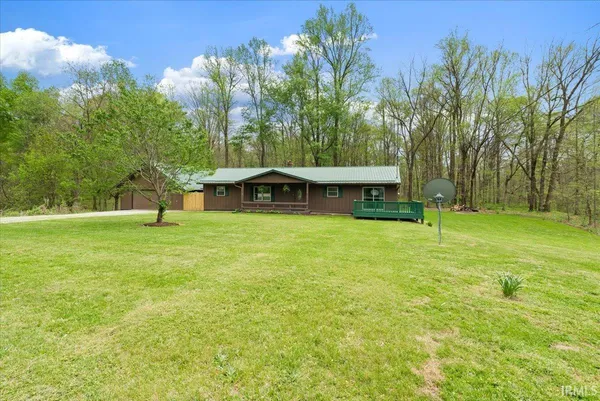 $299,900 | 7466 Braysville Road, Spencer, IN 47460