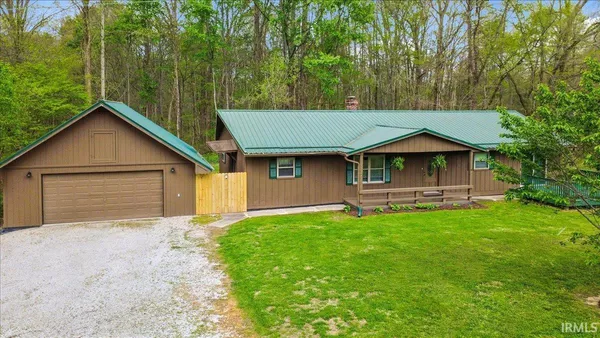 $299,900 | 7466 Braysville Road, Spencer, IN 47460
