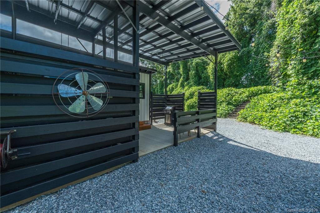 787 Ridge Road Marion, NC 28752 - Photo 8 of 47 a view of outdoor space