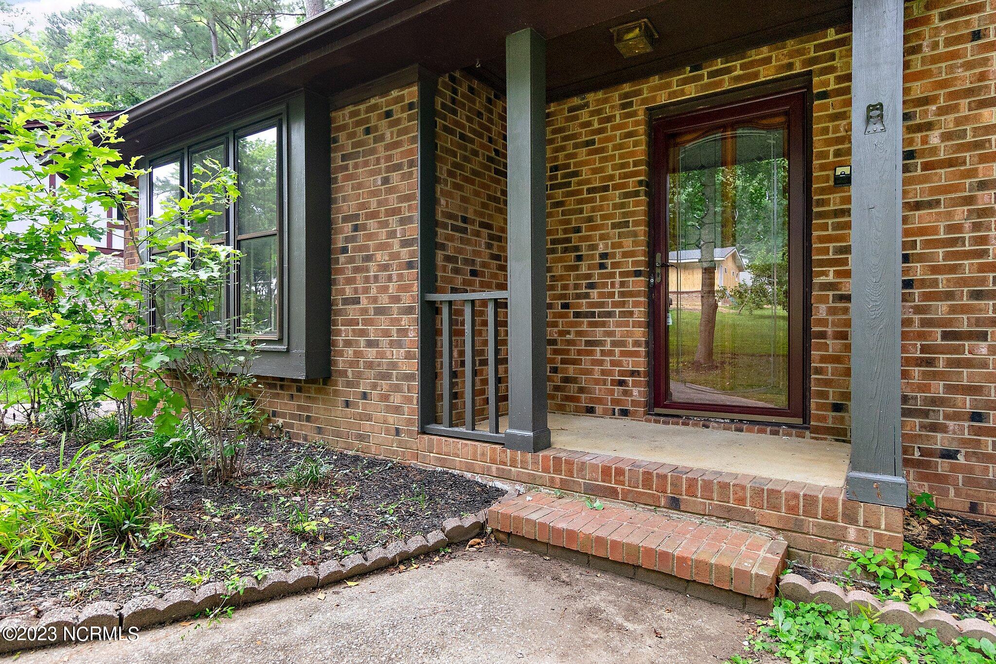 1009 Buckingham Road Garner, NC 27529 - Photo 3 of 29 26-web-or-mls-1009 Buckingham Rd-10