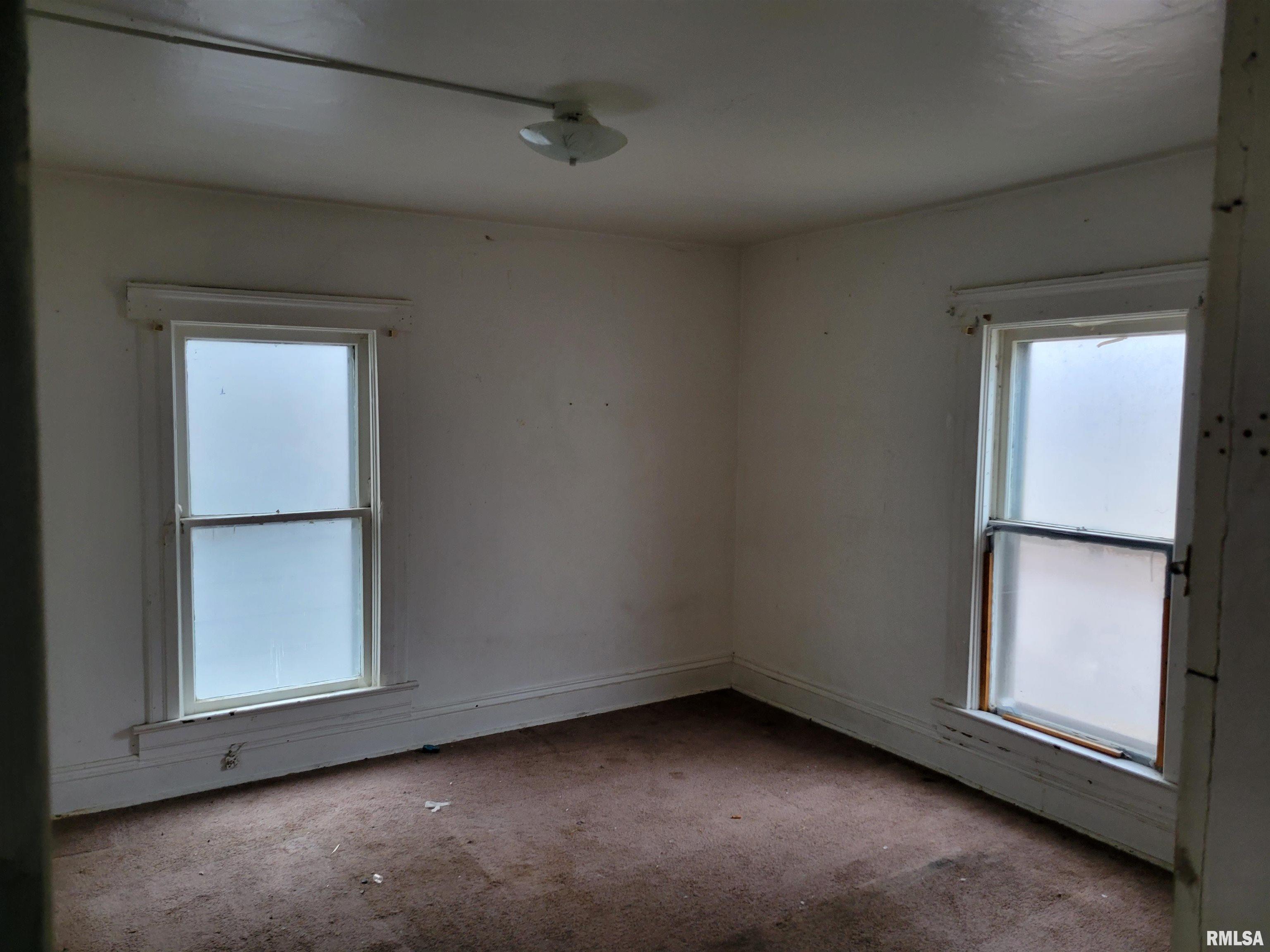 620 West Lawrence Avenue Springfield, IL 62704 - Photo 8 of 11