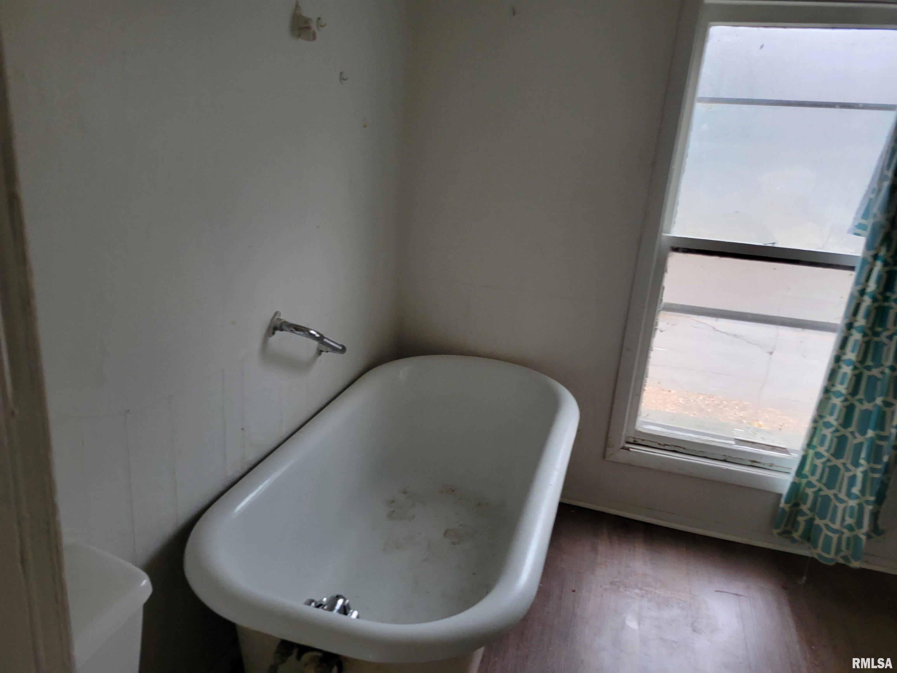 620 West Lawrence Avenue Springfield, IL 62704 - Photo 9 of 11