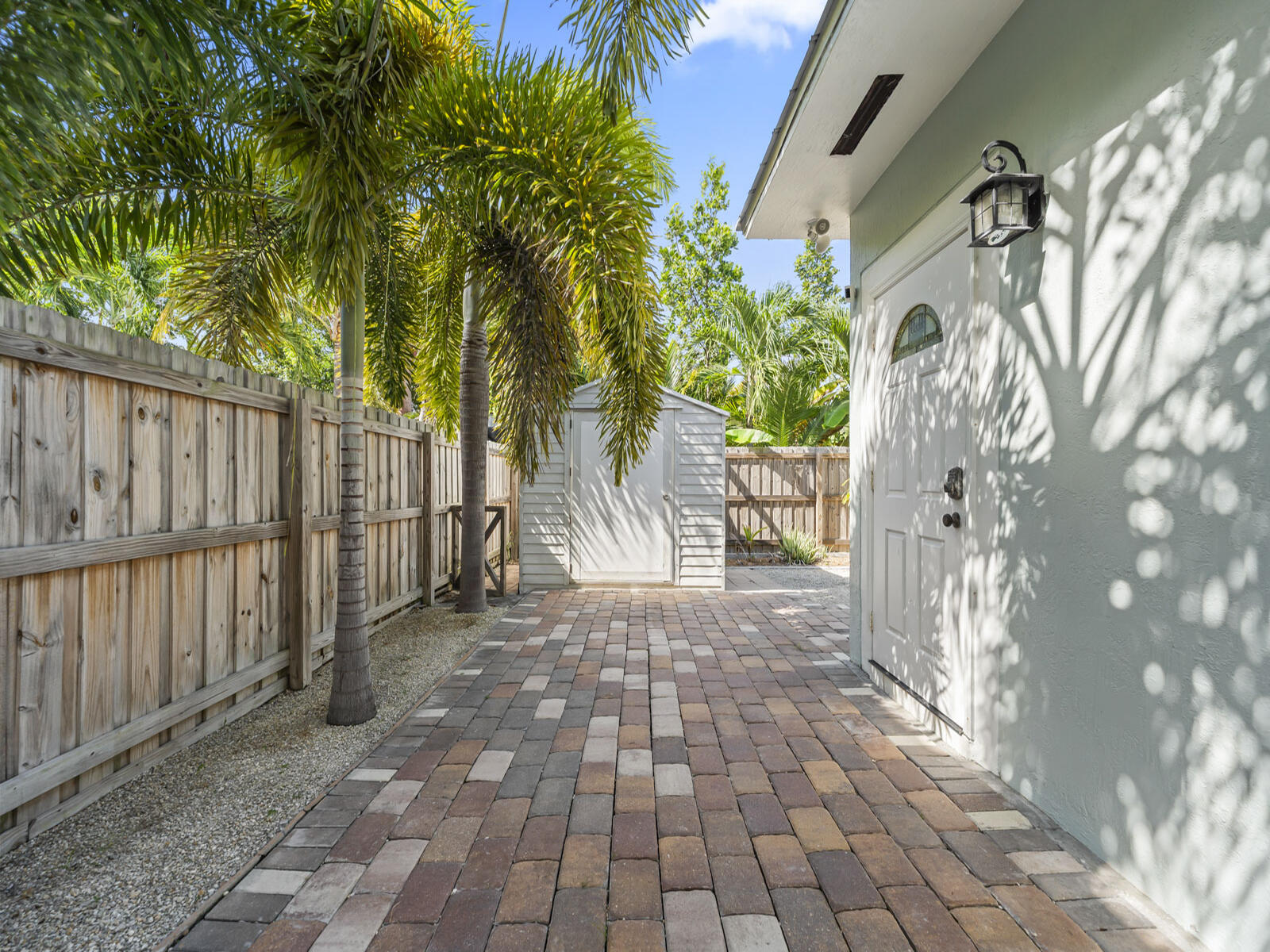 6 Southeast Marlin Avenue Key Largo, FL 33037 - Photo 29 of 47 Exterior