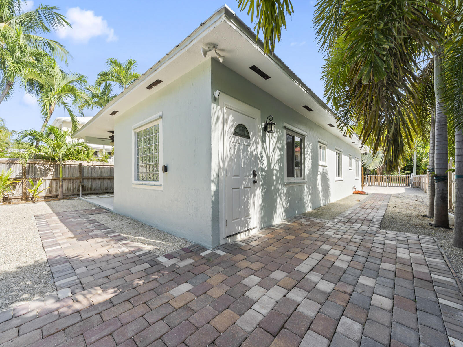 6 Southeast Marlin Avenue Key Largo, FL 33037 - Photo 30 of 47 Exterior