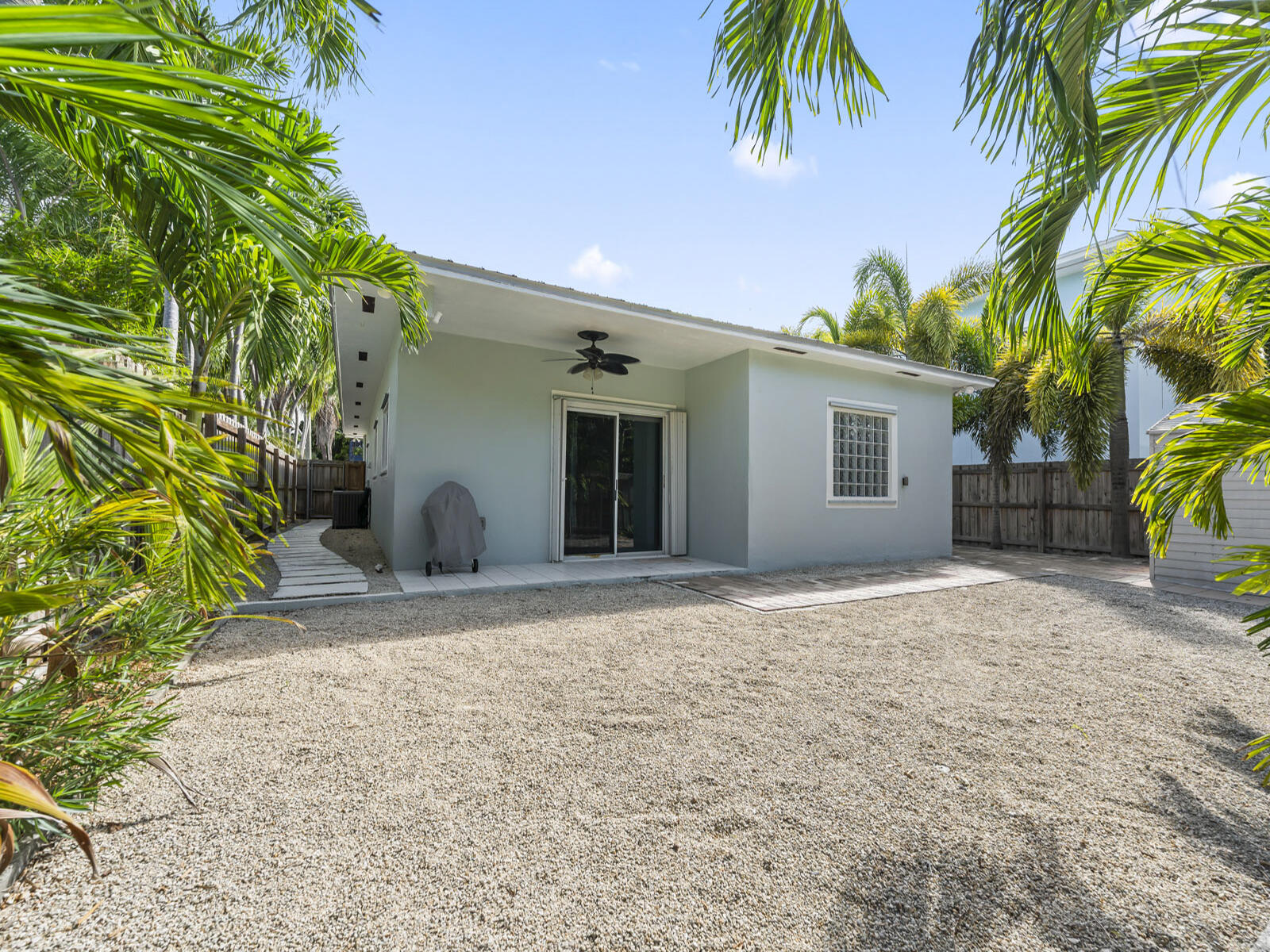 6 Southeast Marlin Avenue Key Largo, FL 33037 - Photo 33 of 47 Exterior