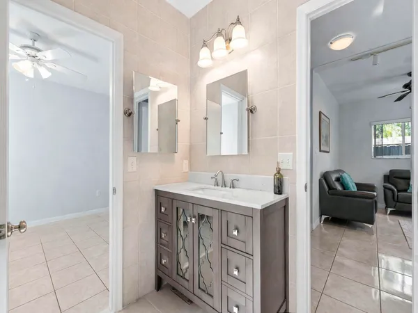$3,500 | 6 Southeast Marlin Avenue, Key Largo, FL 33037