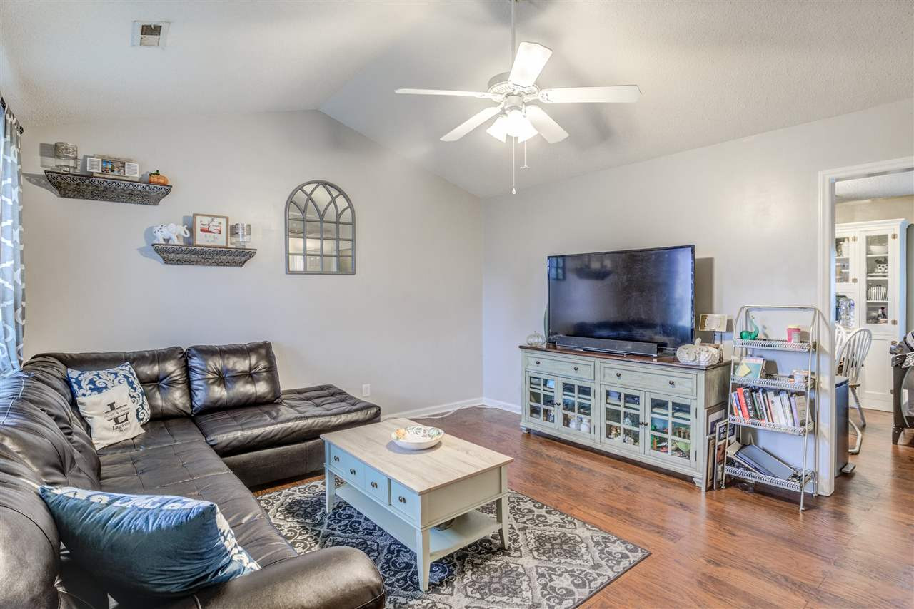 325 Ogburn Road Smithfield, NC 27577 - Photo 4 of 19 Photo 4