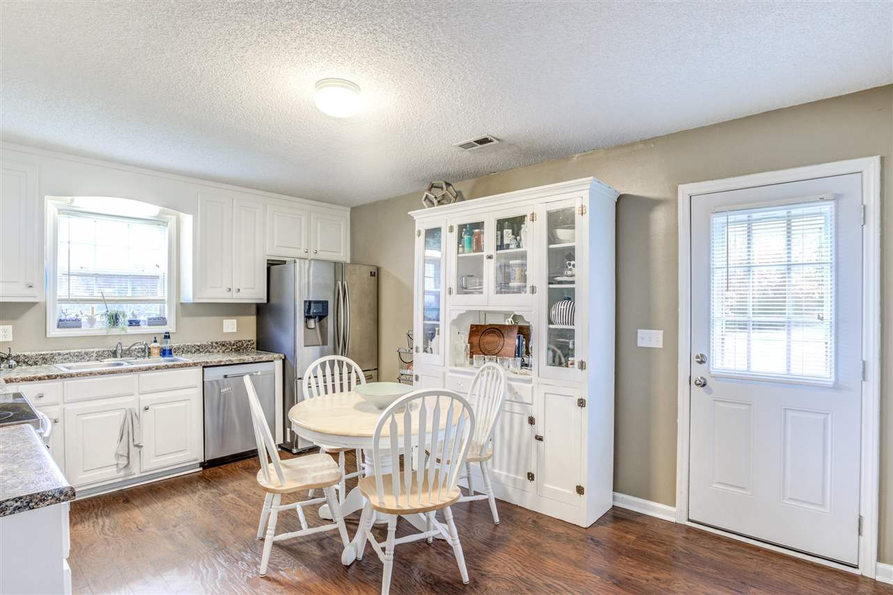 325 Ogburn Road Smithfield, NC 27577 - Photo 5 of 19 Photo 5