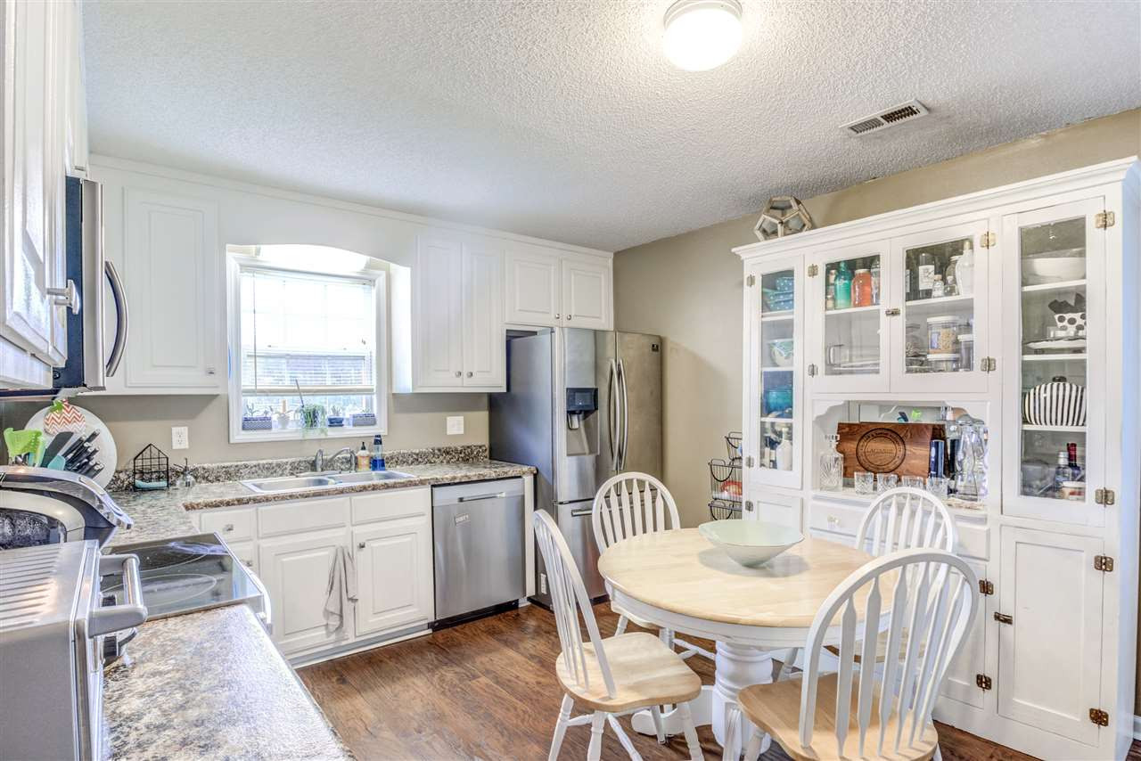 325 Ogburn Road Smithfield, NC 27577 - Photo 6 of 19 Photo 6
