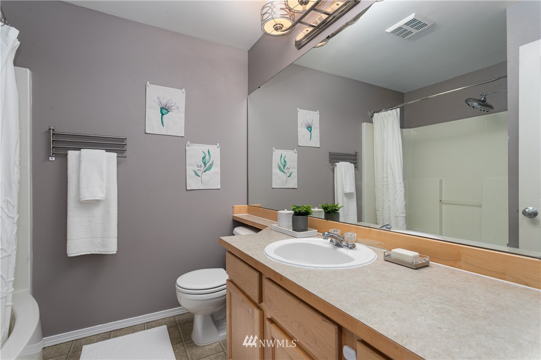 15325 Southeast 155th Place, Unit Z5 Renton, WA 98058 - Photo 17 of 25 Gallery Image 17