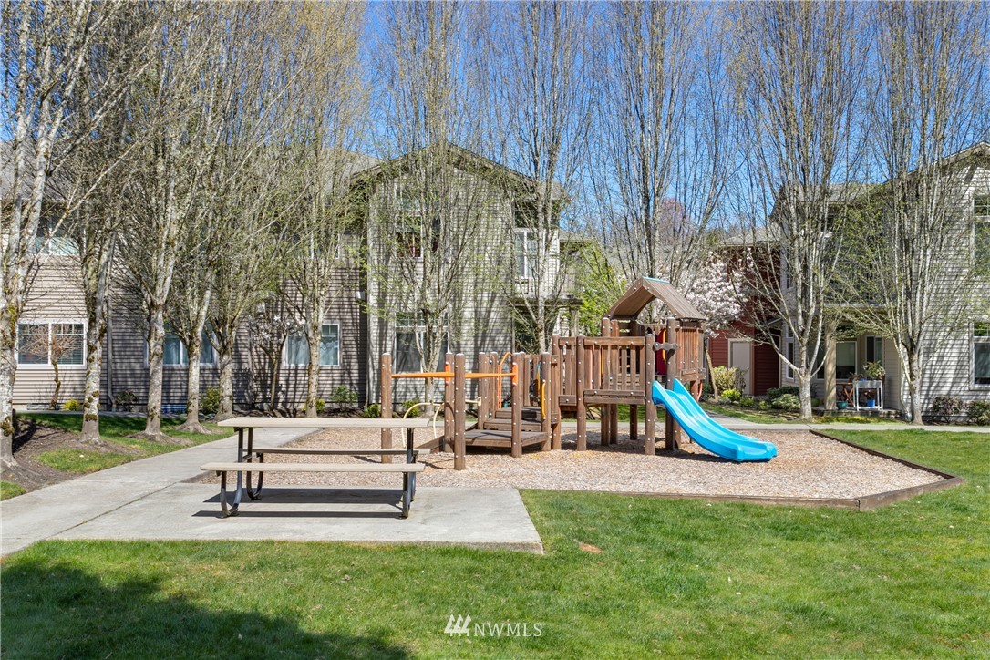 15325 Southeast 155th Place, Unit Z5 Renton, WA 98058 - Photo 25 of 25 Gallery Image 25