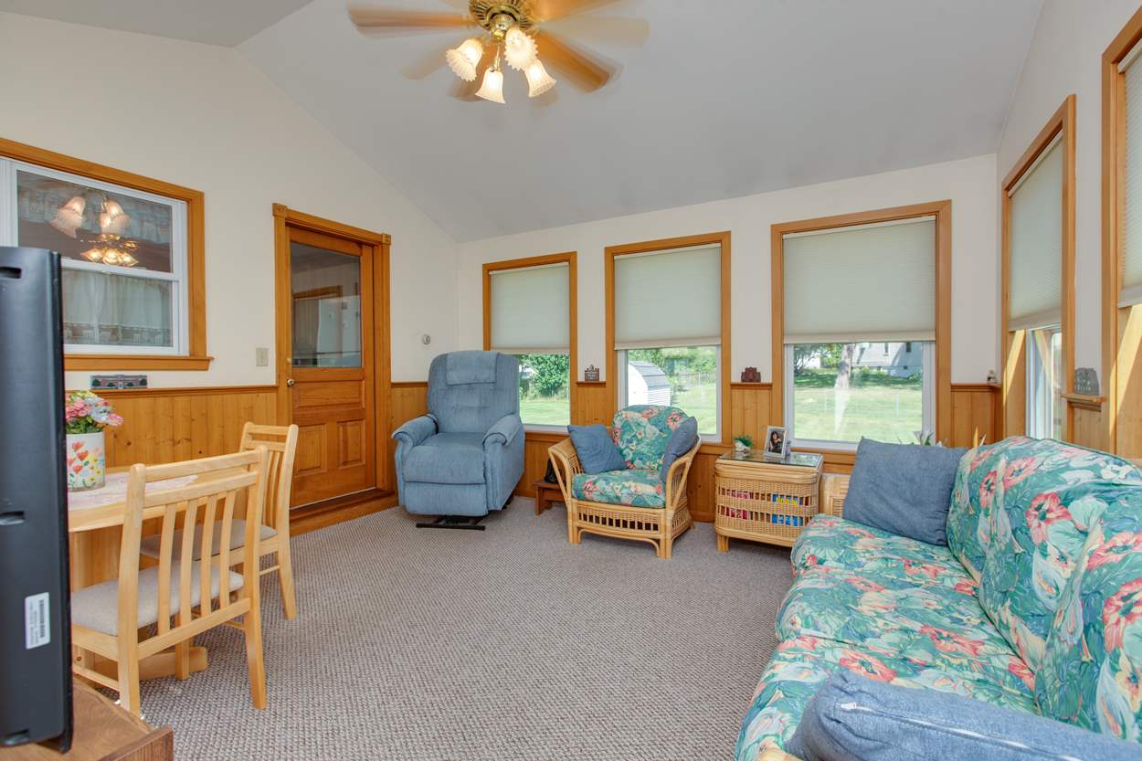 34 Maclarnon Road Salem, NH 03079 - Photo 3 of 30 Gallery Image 3