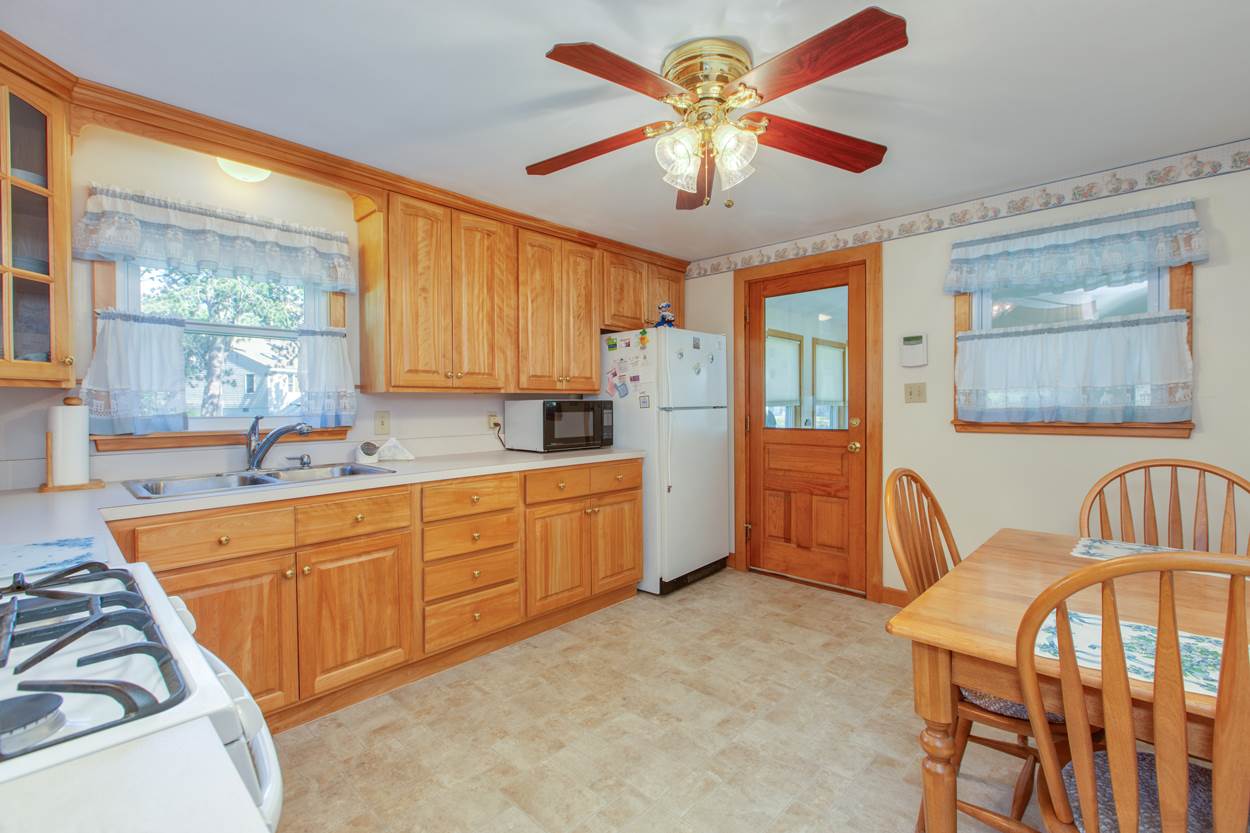 34 Maclarnon Road Salem, NH 03079 - Photo 8 of 30 Gallery Image 8