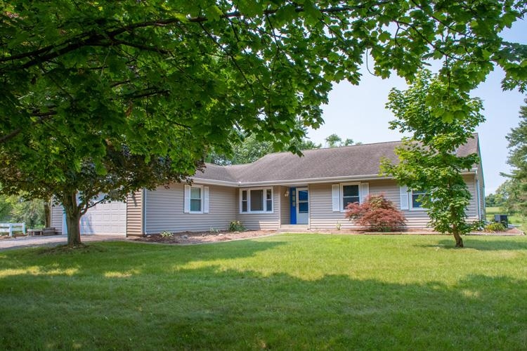 60767 Fir Road Mishawaka, IN 46544 - Photo 1 of 36 Gallery Image 1