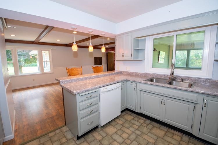 60767 Fir Road Mishawaka, IN 46544 - Photo 8 of 36 Gallery Image 8