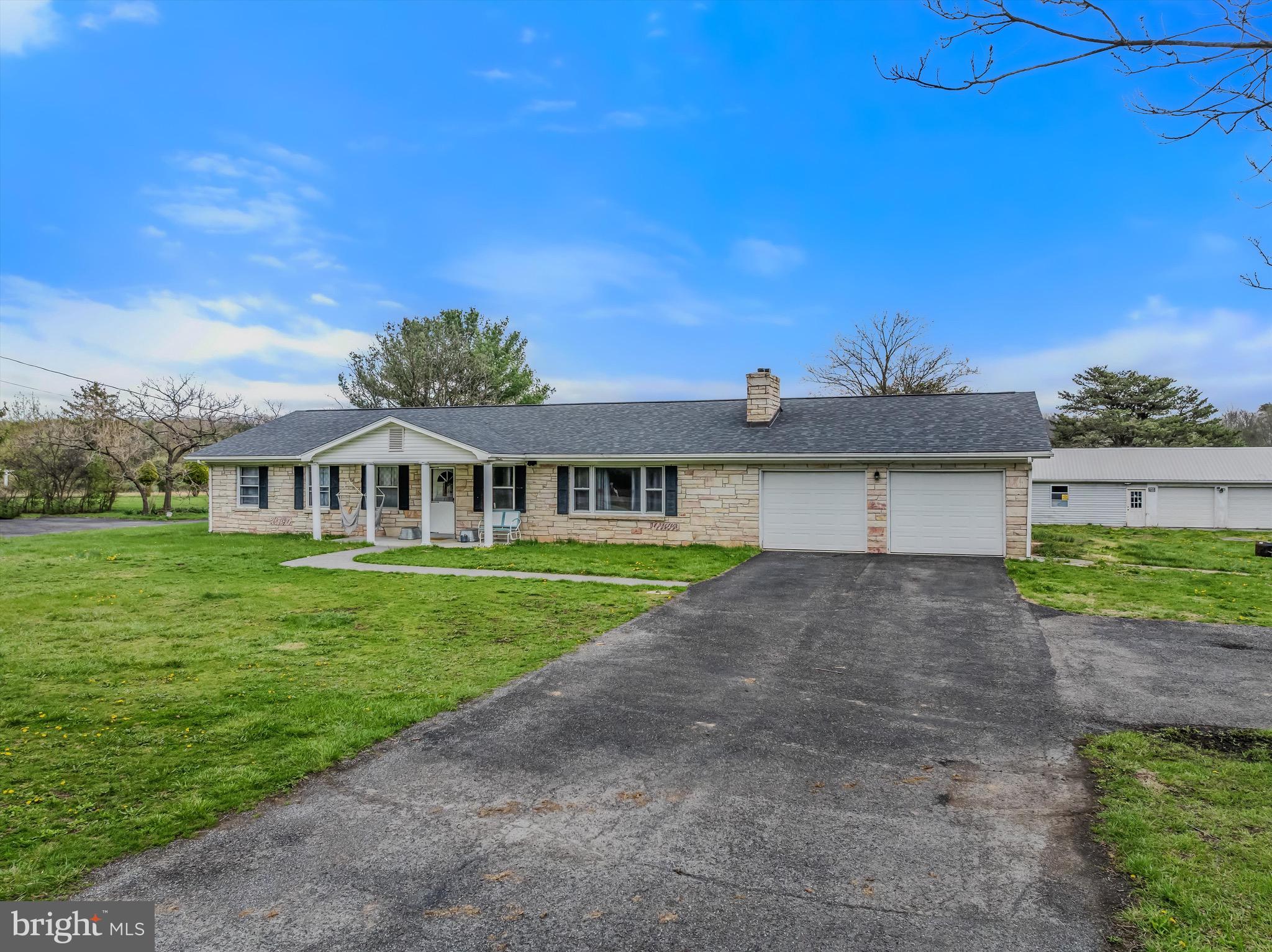 11195 Valley Road Berkeley Springs, WV 25411 - Photo 3 of 13