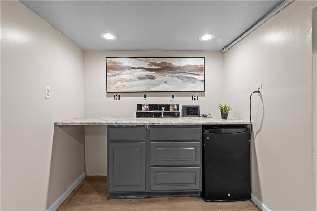 300 Highland Road Pittsburgh, PA 15235 - Photo 27 of 32 a view of workspace