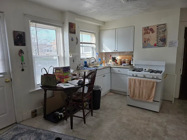 $1,800 | 509 Main Street, Unit 2, Waltham, MA 02452