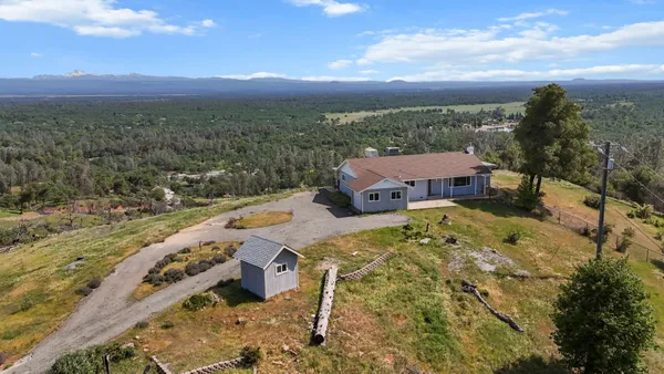 $493,000 | 13497 Old Oregon Trail, Redding, CA 96003