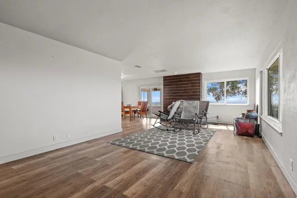 $493,000 | 13497 Old Oregon Trail, Redding, CA 96003