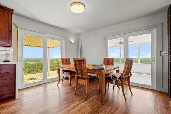 $493,000 | 13497 Old Oregon Trail, Redding, CA 96003