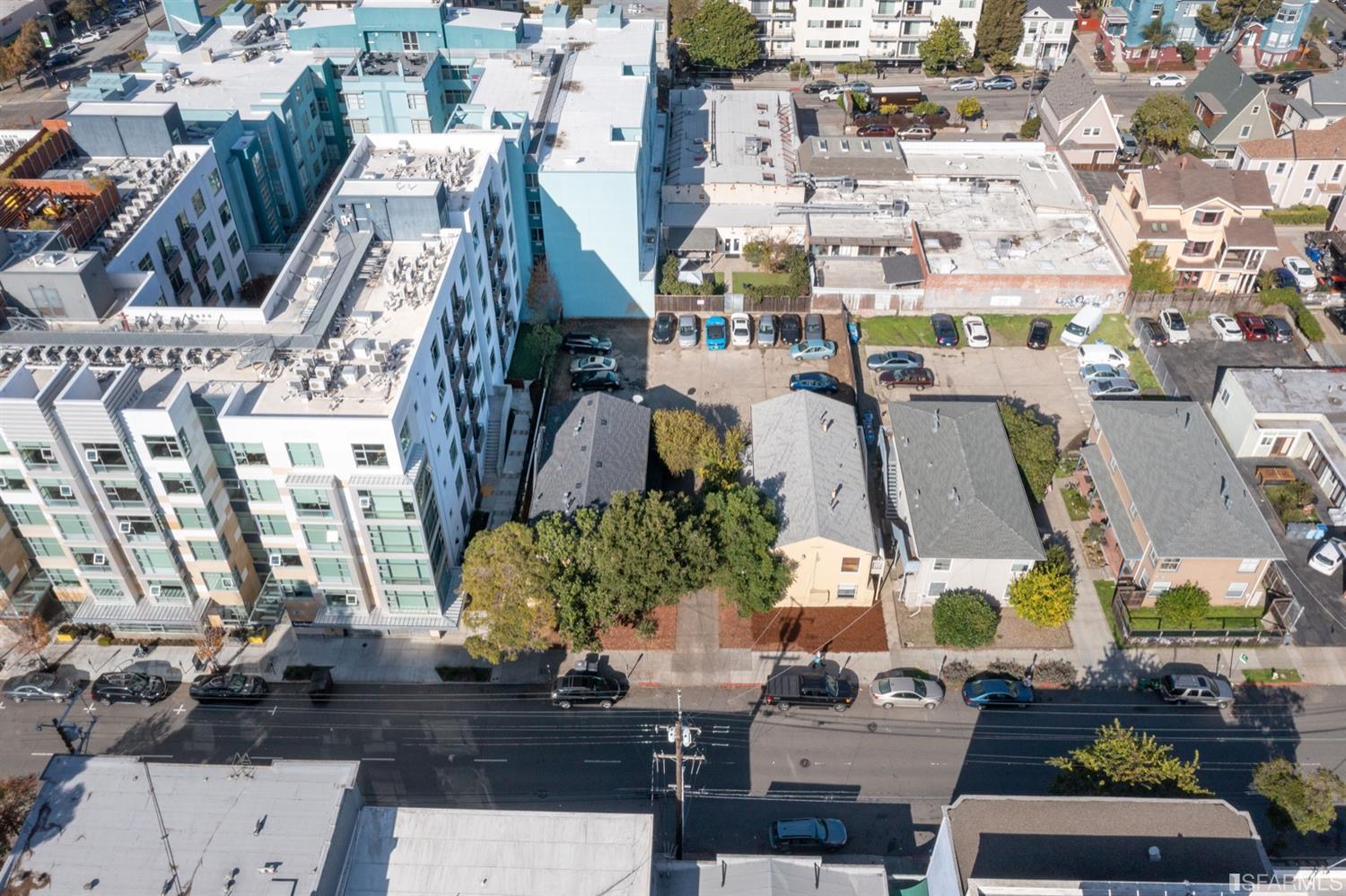 2127-2143 Dwight Way Berkeley, CA 94704 - Photo 16 of 39 a view of building and outdoor space