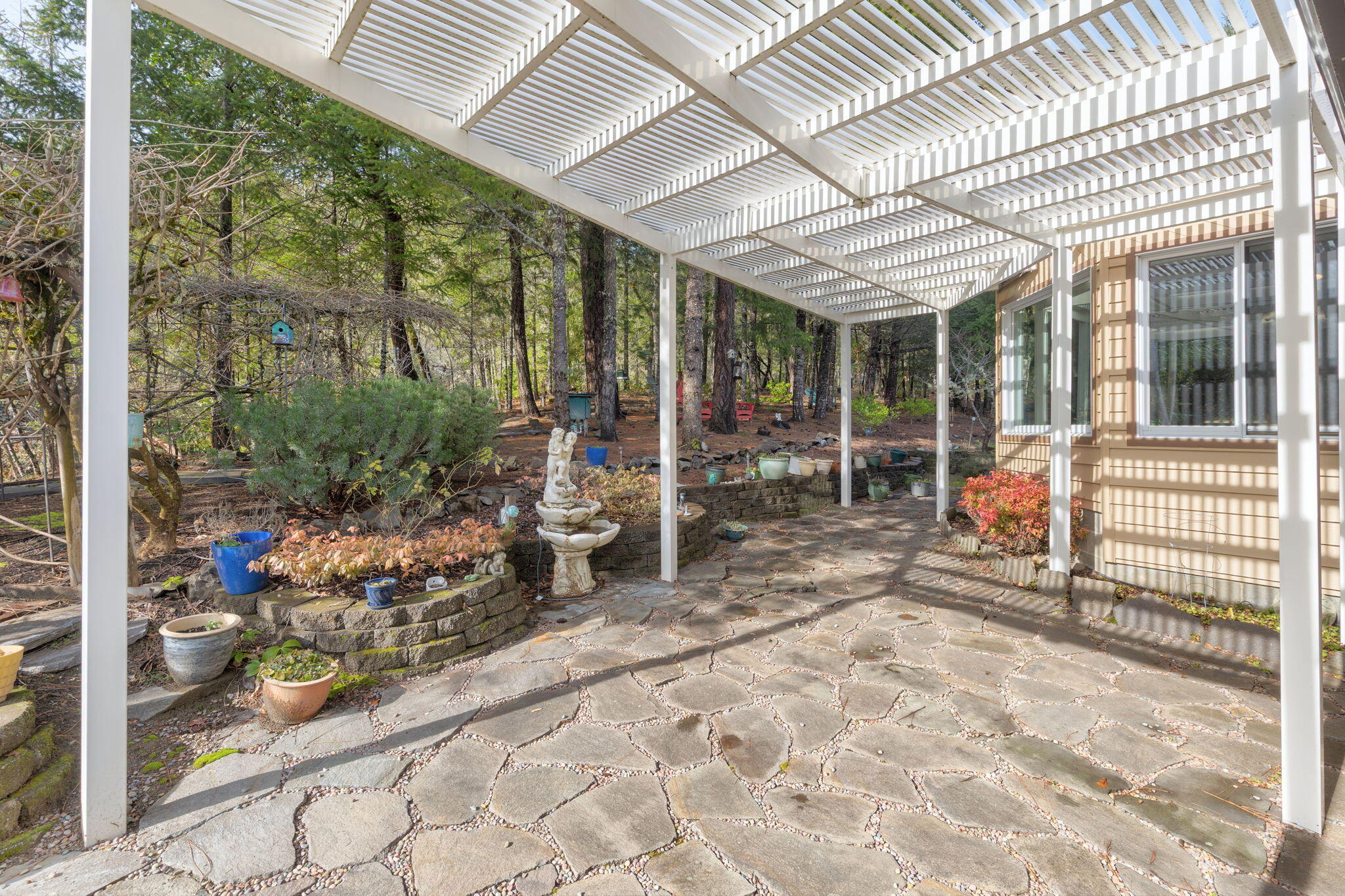 521 Seclusion Loop Grants Pass, OR 97526 - Photo 39 of 93 50-web-or-mls-521-seclusion-loop