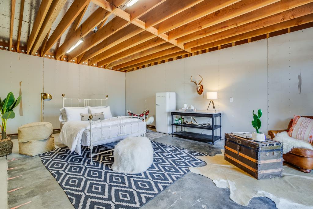 811 West Homestead Road Sunnyvale, CA 94087 - Photo 32 of 33 a living room with furniture