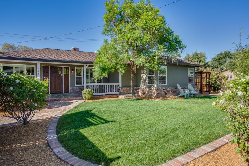 811 West Homestead Road Sunnyvale, CA 94087 - Photo 4 of 33 a view of a house with backyard