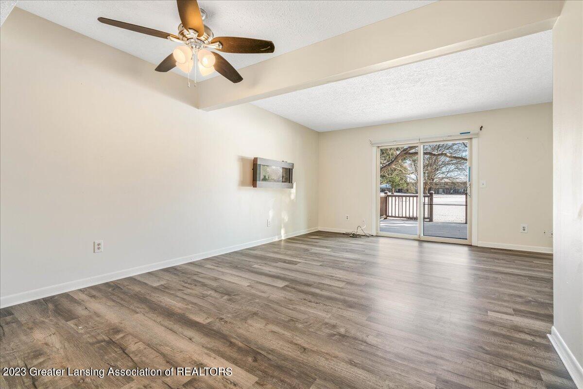 5890 Okemos Road Haslett, MI 48840 - Photo 9 of 21 10-Media Jett-10