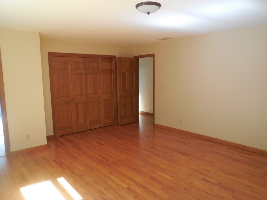 62 Pontoosic Road Westfield, MA 01085 - Photo 12 of 38 Gallery Image 12