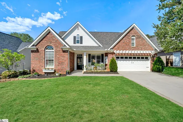 $425,000 | 4 Brenleigh Court, Simpsonville, SC 29680