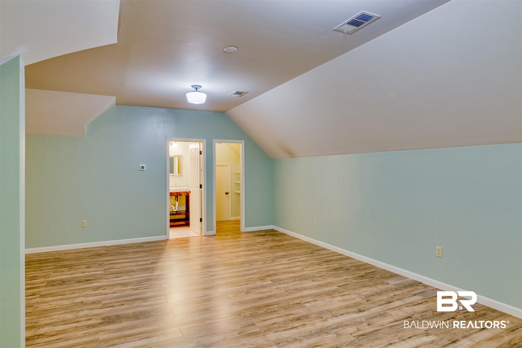 102 Majors Run Fairhope, AL 36532 - Photo 26 of 34 Bonus or bedroom upstairs with full bath