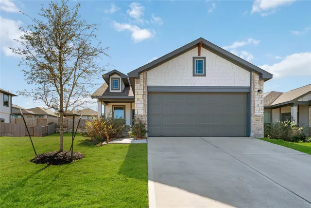 $2,050 | 25587 Blossom Court, Montgomery, TX 77316